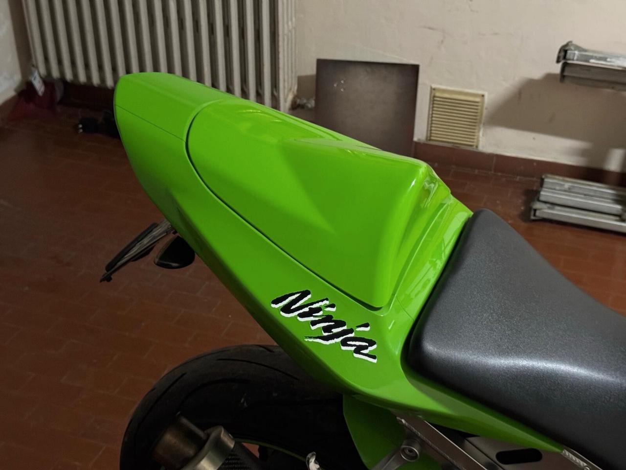 Kawasaki Ninja ZX-6 r-636