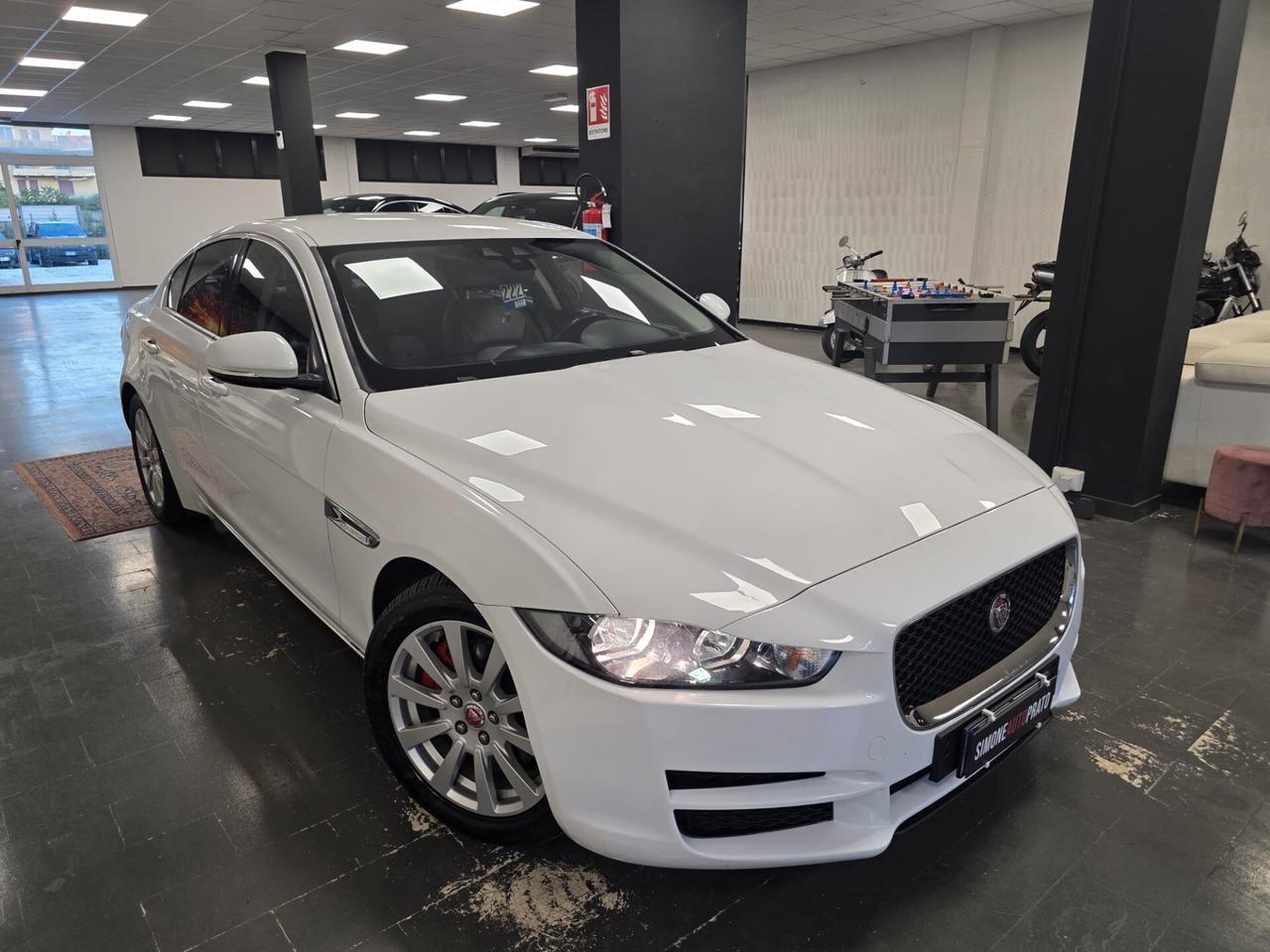 Jaguar XE 2.0 D Turbo 180CV Portfolio