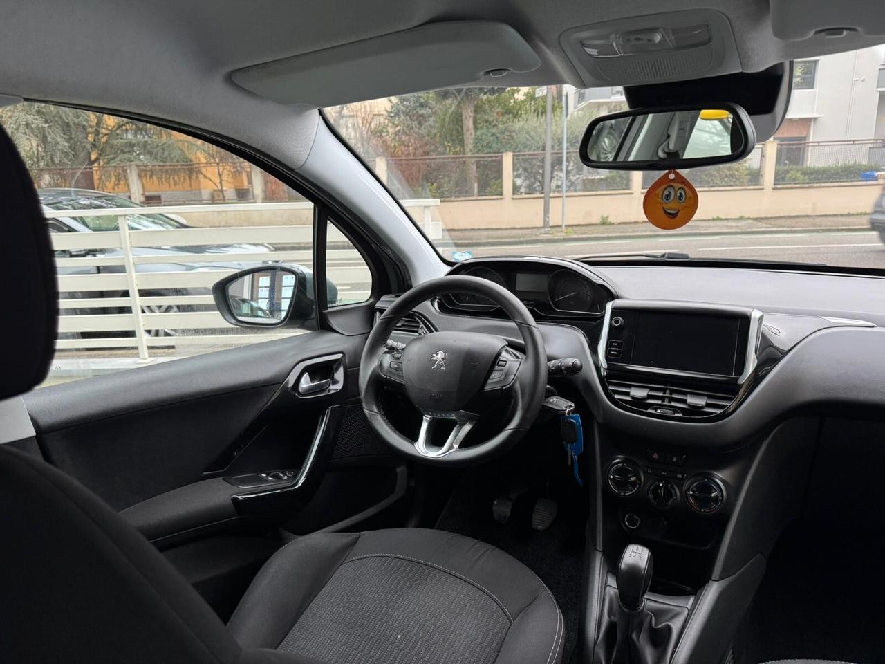 PEUGEOT 208 PureTech 82 5p ALLURE NEOPAT