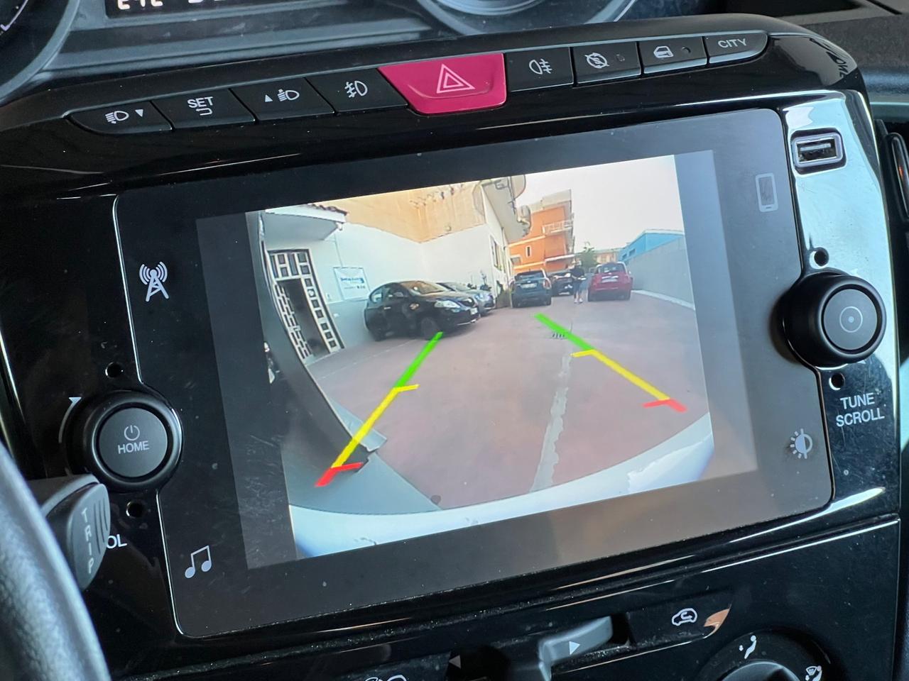 Lancia Ypsilon 1.0 FireFly 5 porte S&S Hybrid Gold