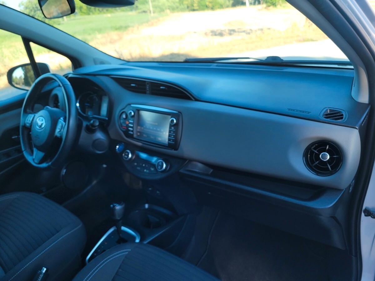 Toyota Yaris 1.5 Hybrid 5 porte Active