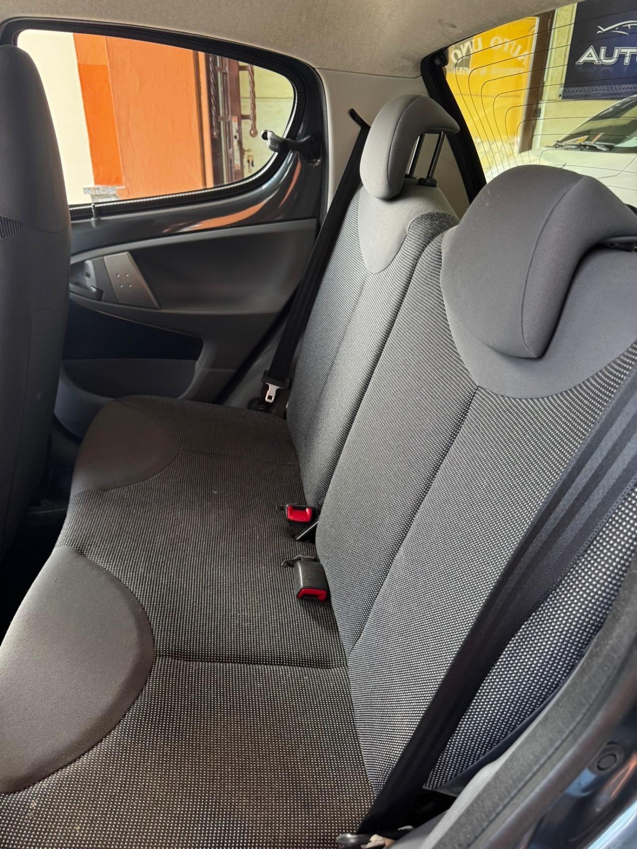 Peugeot 107 1.0 68CV 5p. Desir