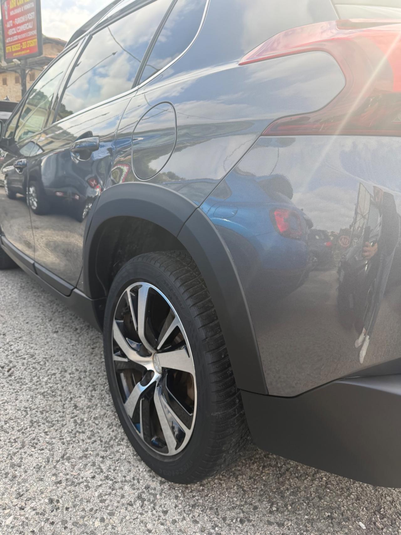 Peugeot 2008 BlueHDi 100 Allure