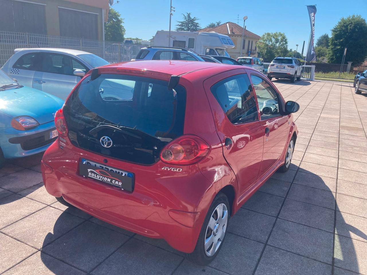 Toyota Aygo 1.0 12V VVT-i 5 porte Sol