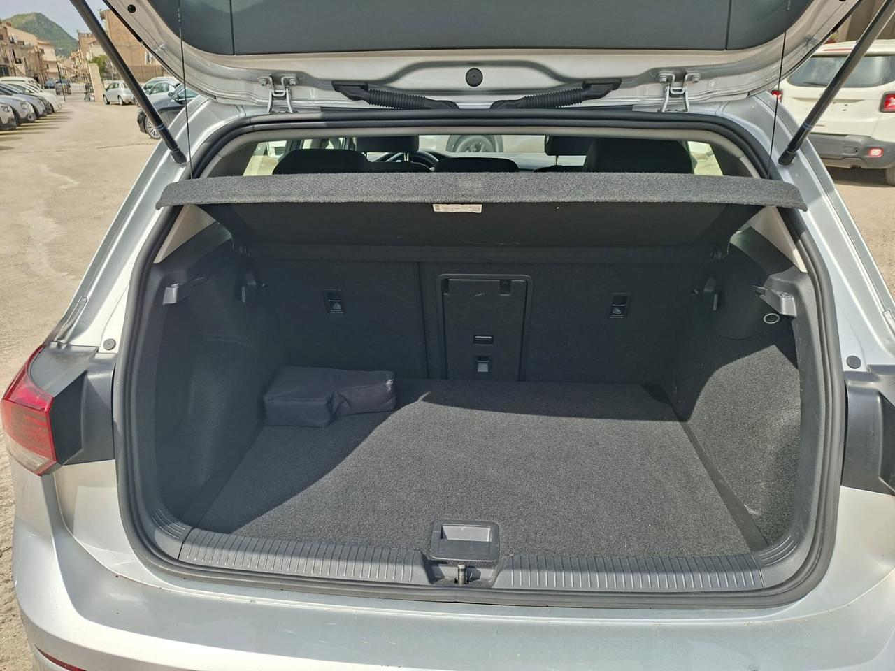 Volkswagen Golf 2.0 TDI 115 CV SCR Life