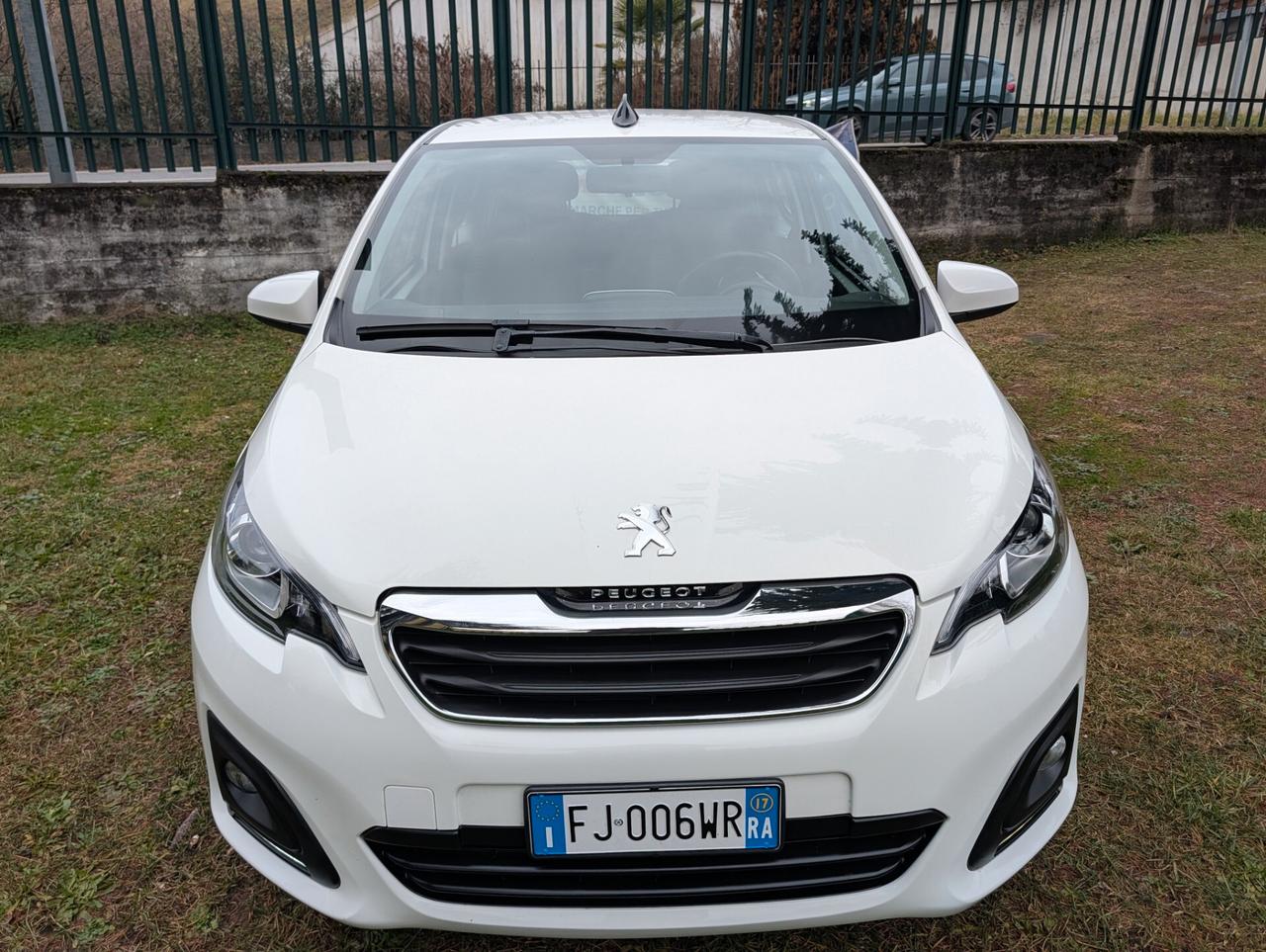 Peugeot 108 VTi 68 5 porte Allure UNICO PROPRIETARIO