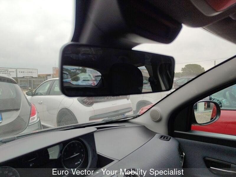Lancia Ypsilon 0.9 TwinAir 5 porte Metano Ecochic Gold