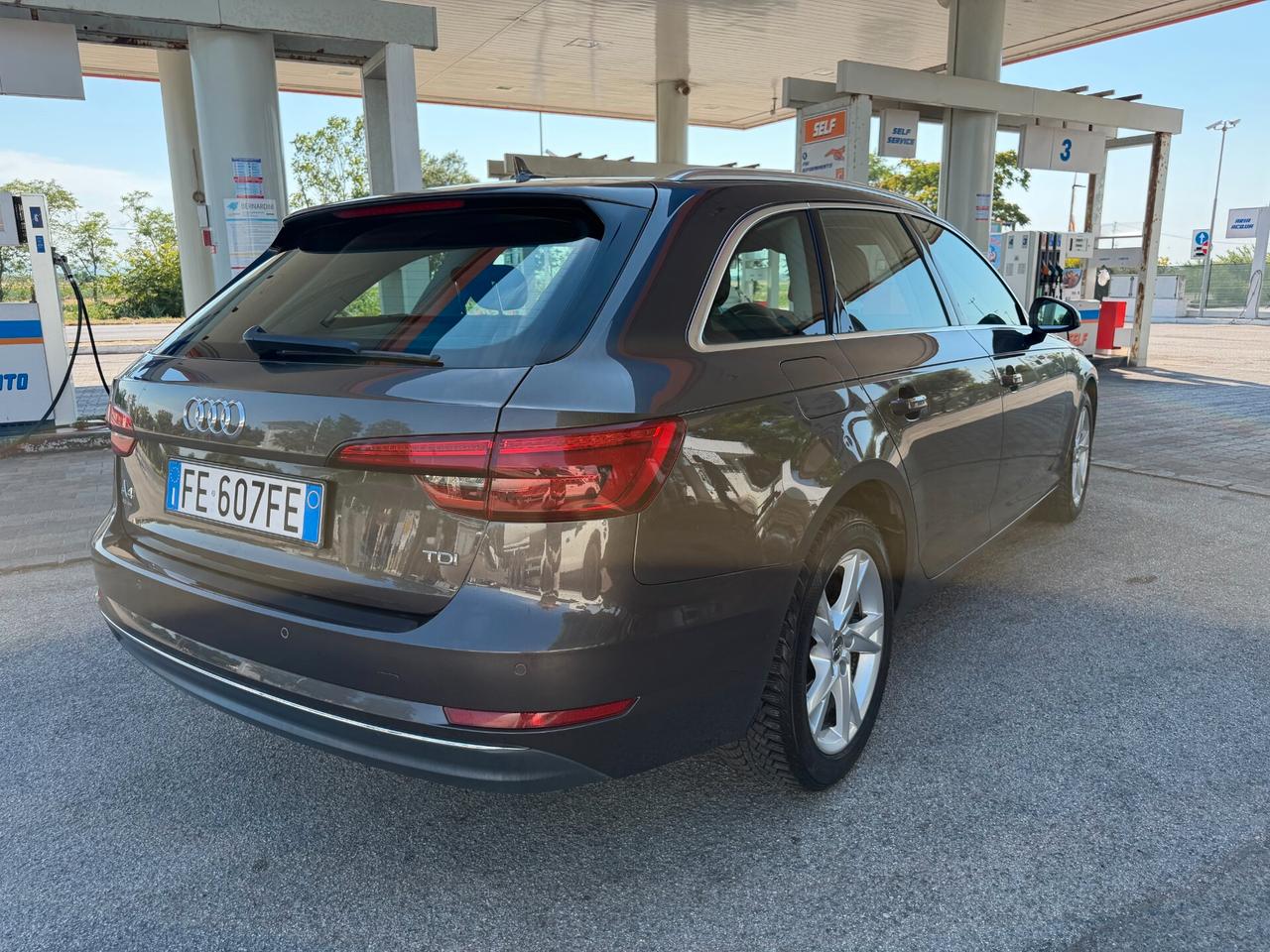 Audi A4 Avant 2.0 TDI 150 CV Business Sport