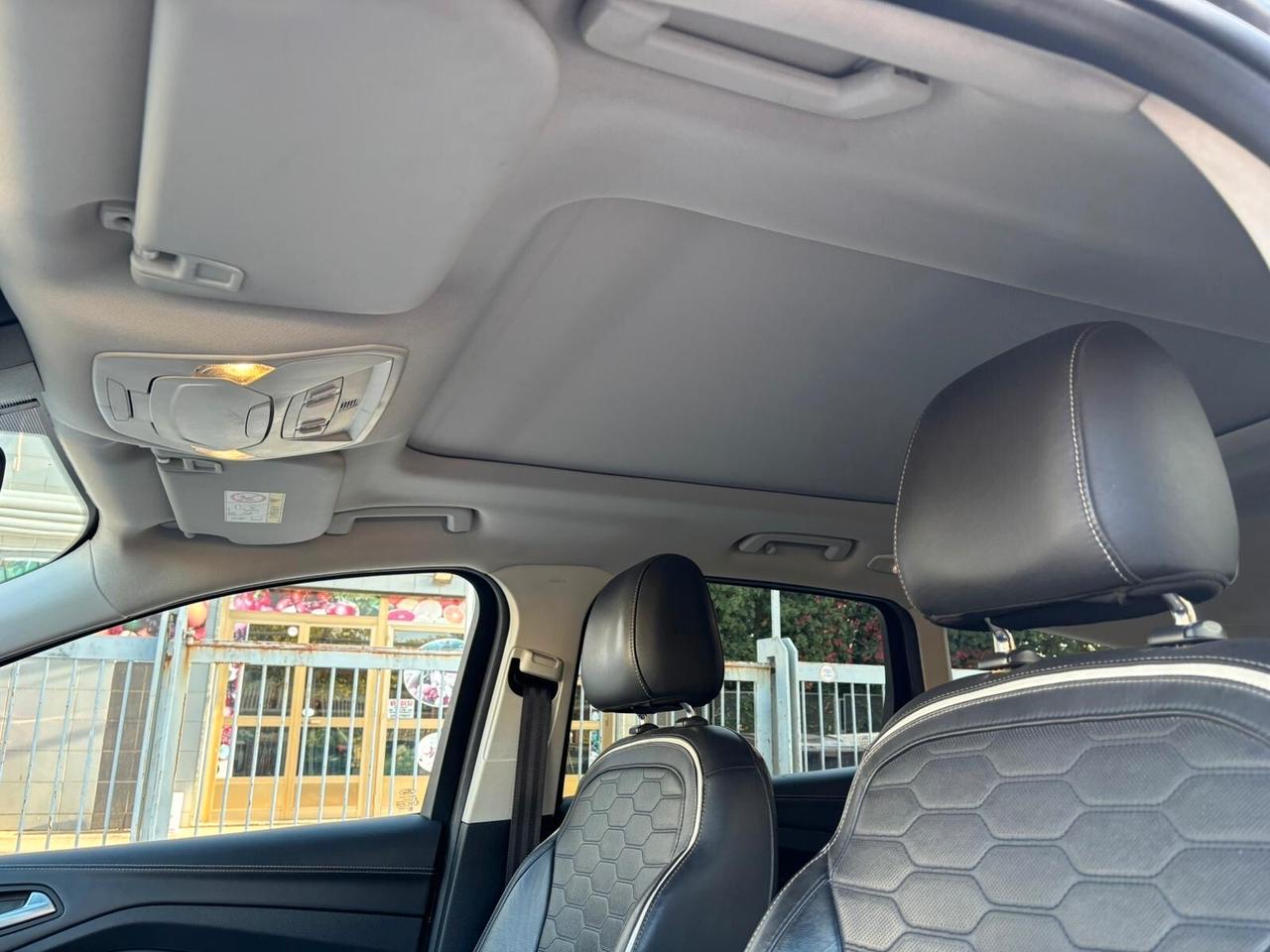 Ford Kuga 2.0 TDCI 150 CV S&S 4WD Vignale