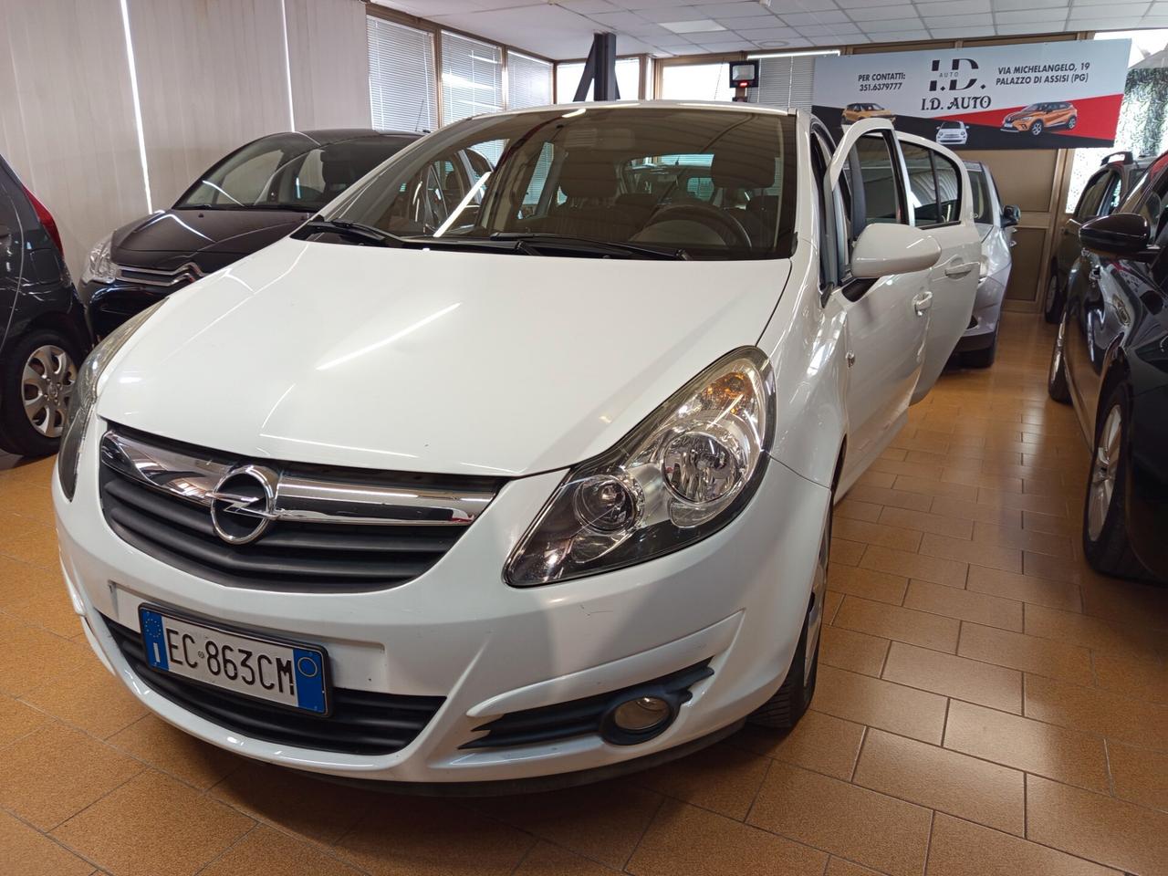 Opel Corsa 1.2 BENZINA-GPL, 156 Mila chilometri ok neopatentati