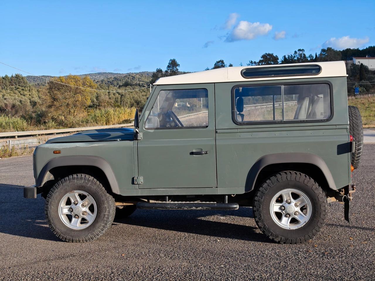 Land Rover Defender 90 2.4 TD4 Pick Up E