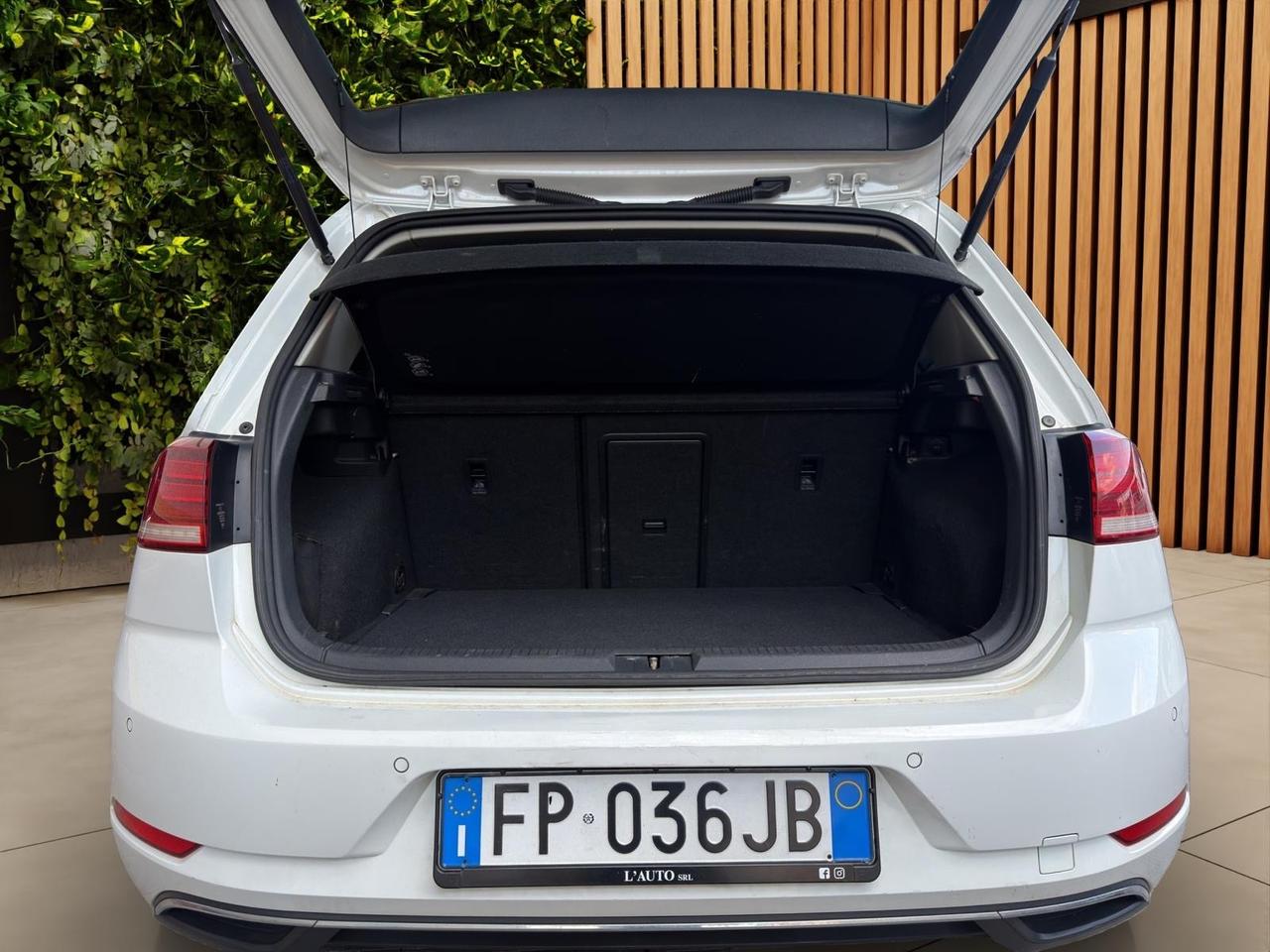 Volkswagen Golf 1.4 TGI 5p. Highline BlueMotion