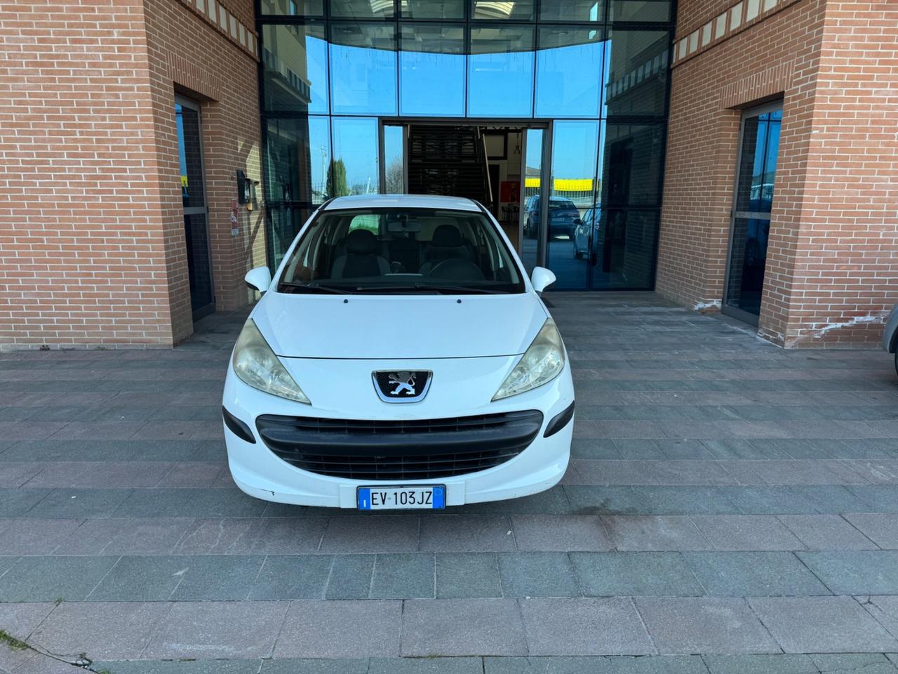 Peugeot 207 1.4 8V 75CV 5p. X Line ECO GPL NEOPATENTATI