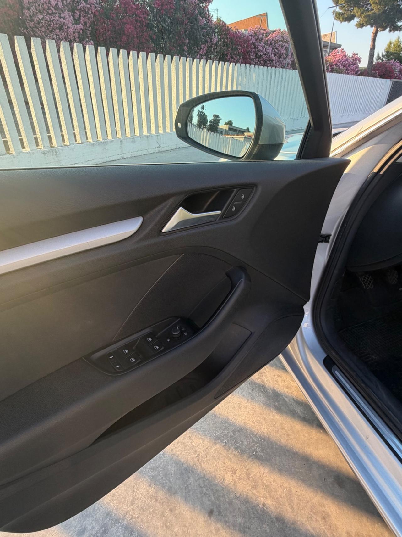 Audi A3 2.0 TDI 150 CV clean diesel Ambition