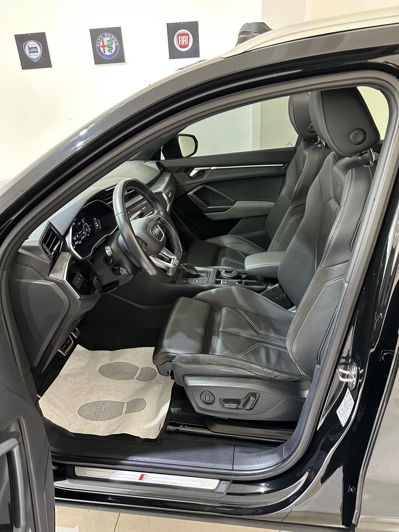 Audi Q3 2.0 TDI 150 CV S tronic S line Edition TOTAL BLACK CON TETTO