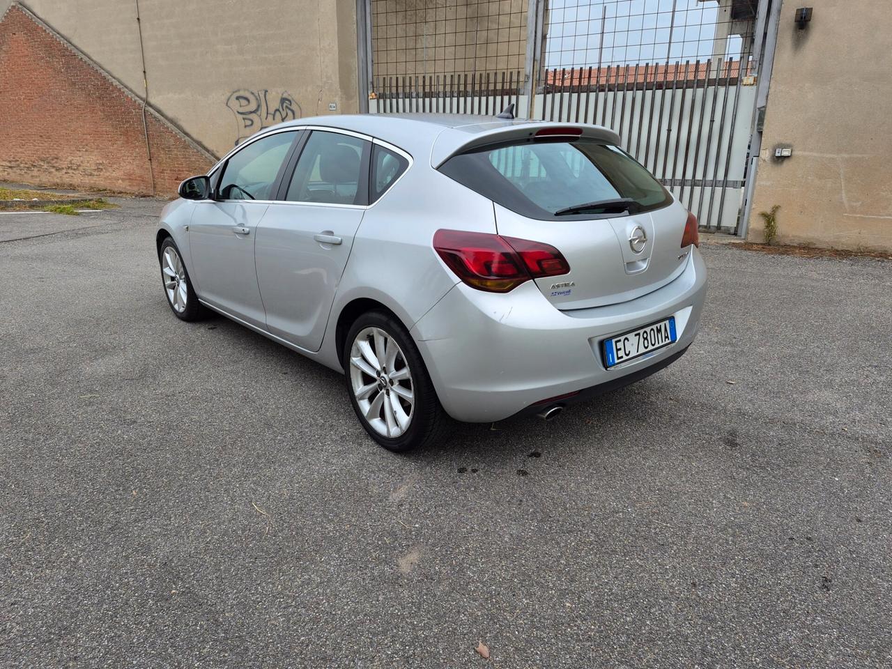 Opel Astra 1.4 Turbo 140CV 5 porte Cosmo