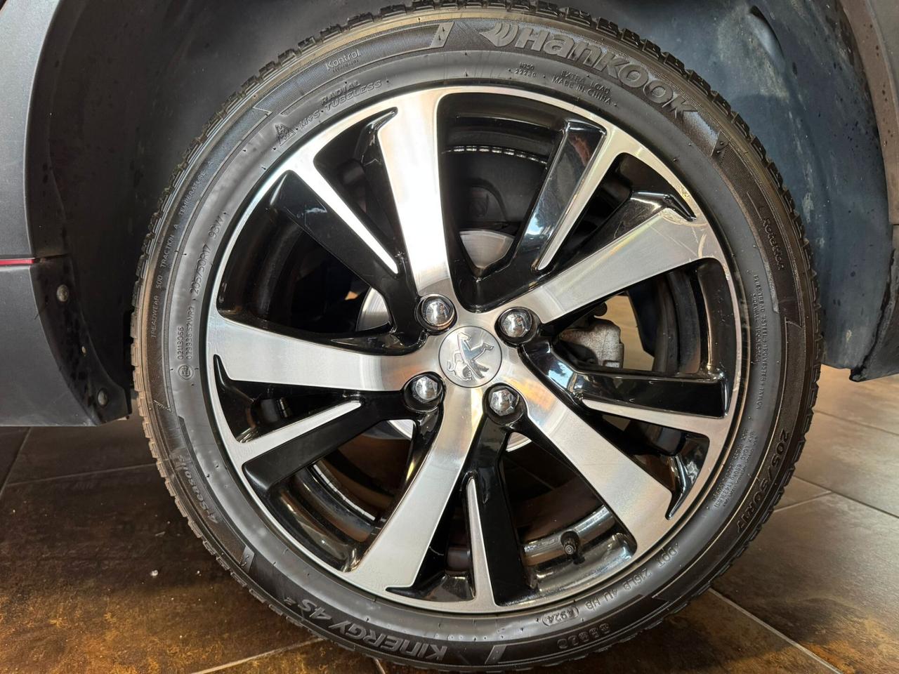 Peugeot 2008 PureTech Turbo 110 EAT6 S&S Allure