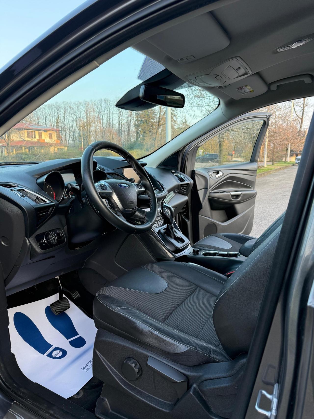 Ford Kuga 2.0 TDCI 150 CV S&S 4WD Powershift Vignale