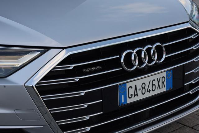 AUDI A8 55 TFSI 3.0 quattro tiptronic