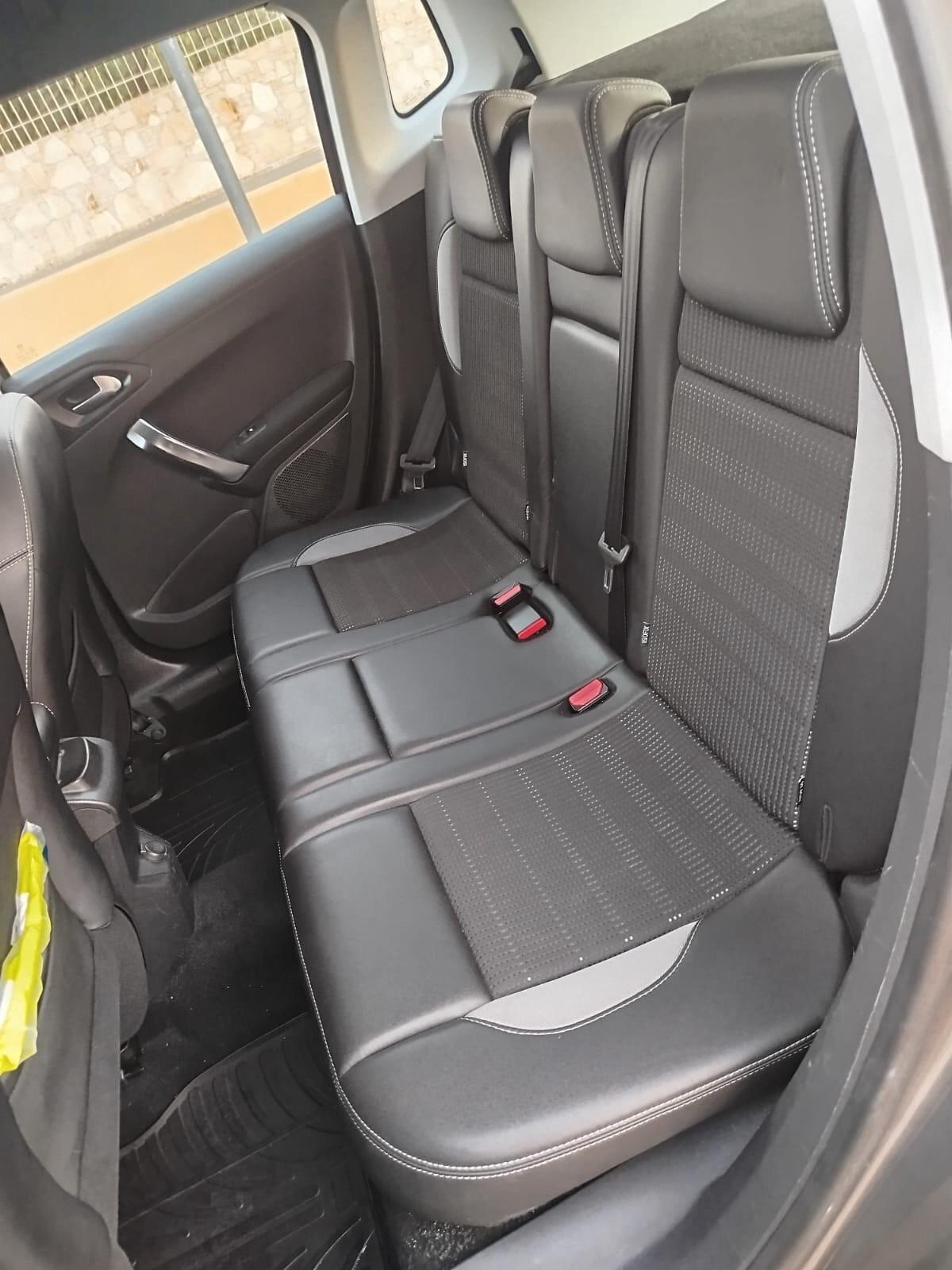 Peugeot 2008 1.6 e-HDi 115 CV Stop&Start Allure
