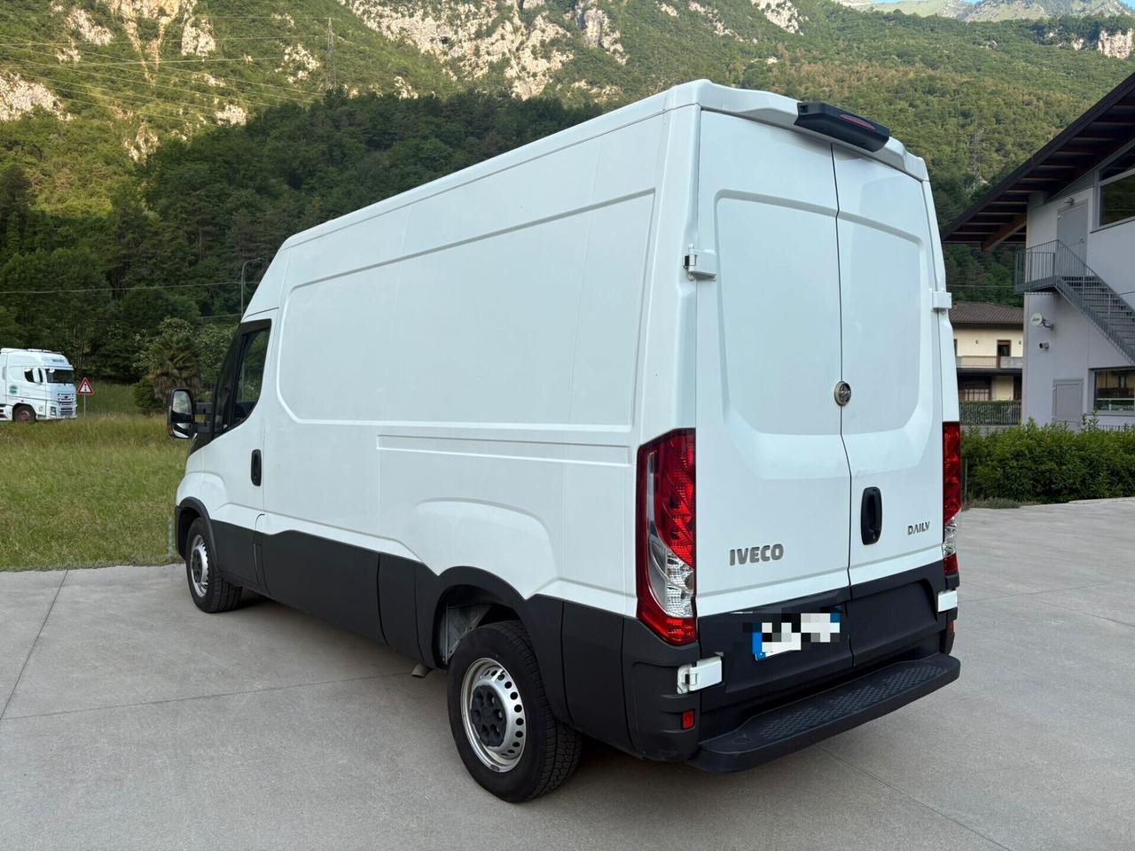 IVECO DAILY 35S12 3520 H2 2.3 115CV
