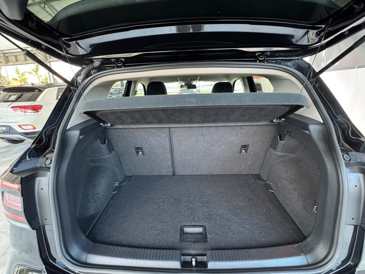 Volkswagen T-Cross 1.6 TDI DSG SCR Style BMT