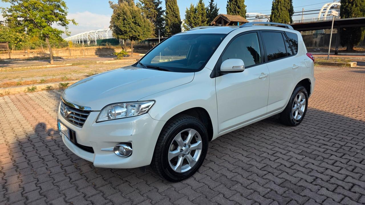 Toyota RAV 4 RAV4 Crossover 2.2 D-4D 150 CV DPF Exclusive