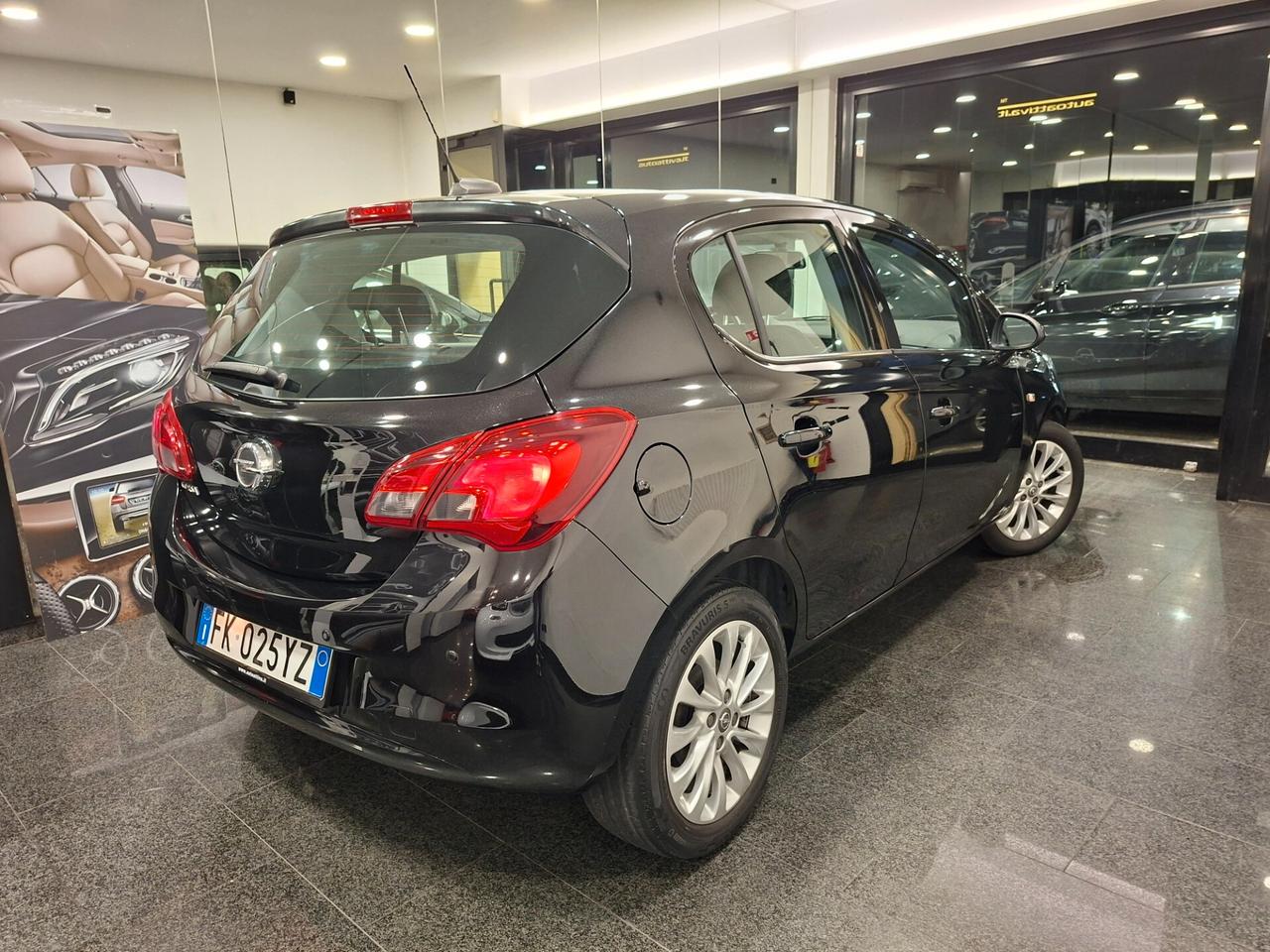 Opel Corsa 5p 1.4 Innovation (cosmo) 90cv AUTO, ok neop.