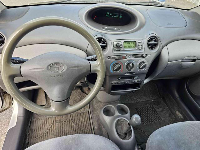 TOYOTA Yaris 1.0i 16V cat 3 porte Sol