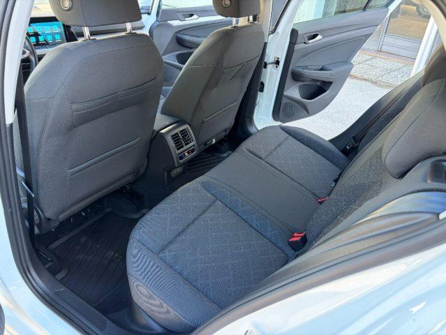 VOLKSWAGEN Golf 1.5 TGI Life