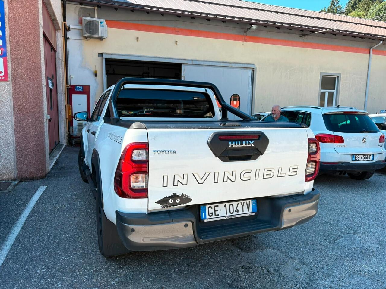 Toyota Hilux 2.4 D-4D A/T 4WD 4 porte Double Cab Invincible