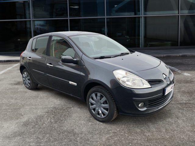 RENAULT Clio 1.2 BENZ 75 5 porte Dynamique OK NEOPATENTATI