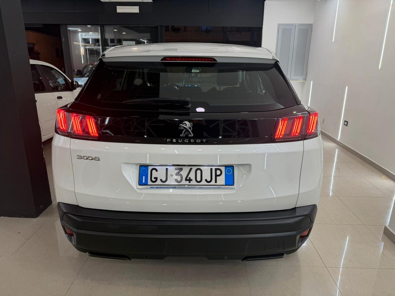 Peugeot 3008 BlueHDi 130 S&S EAT8 Allure