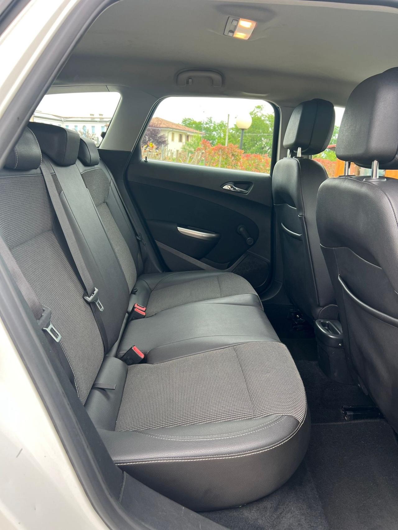 Opel Astra 1.7 CDTI 110CV Sports Tourer Cosmo