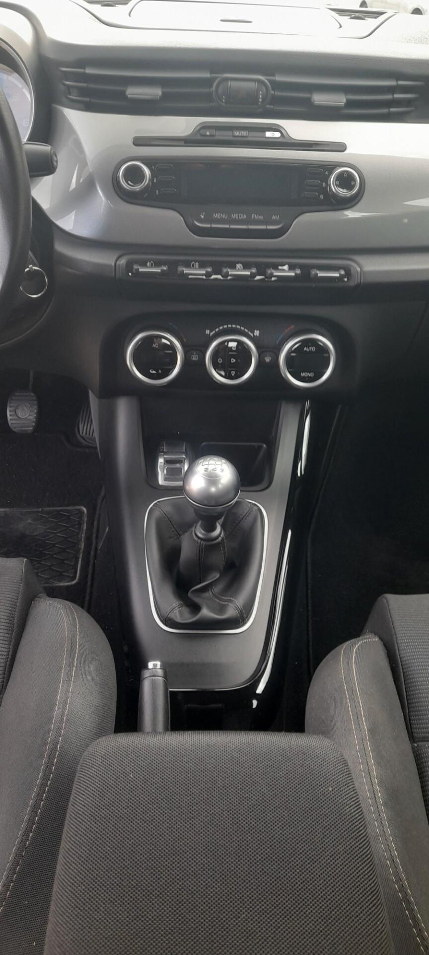 Alfa Romeo Giulietta 2.0 JTDm-2 140 CV Distinctive