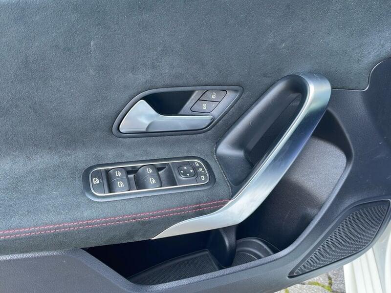 Mercedes-Benz Classe A A 200 d Automatic Premium