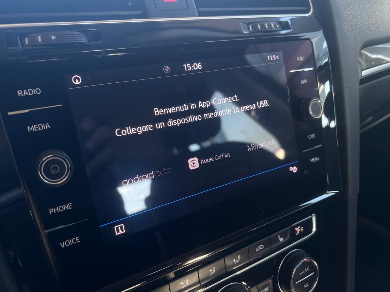 Volkswagen GOLF 7.5 DSG 4MOTION Executive Bluemotion Technology