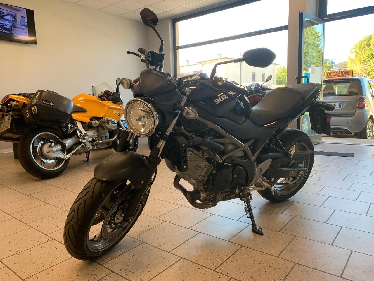 Suzuki SV 650 km 0 Unicoprop.