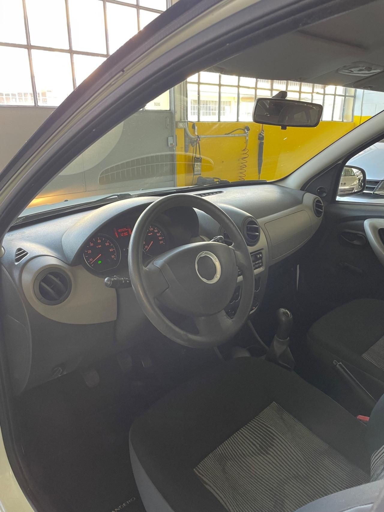 Dacia Sandero 1.4 GPL FINO AL 2028