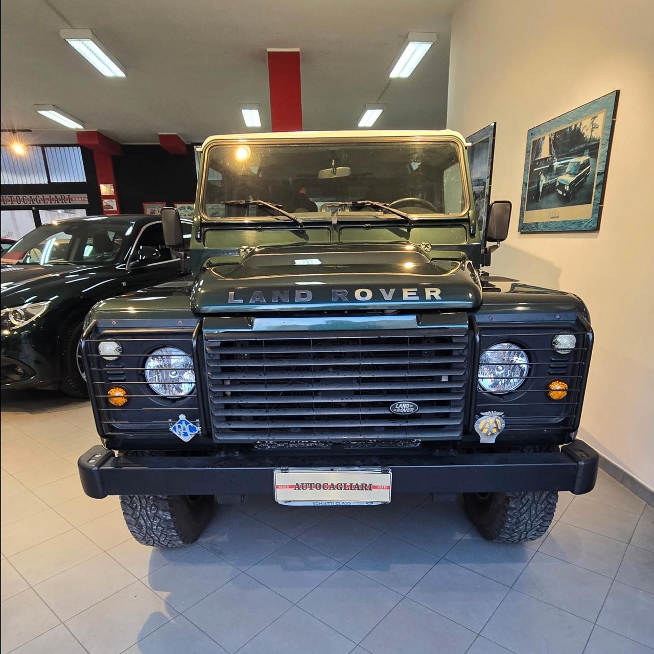 Land Rover Defender 90 2.2 TD4 122cv - CONDIZIONI DA VETRINA