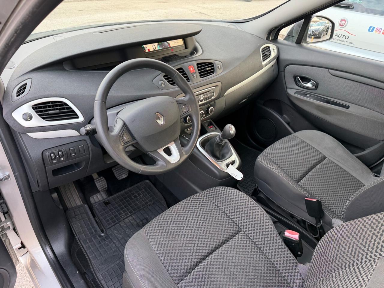 Renault Scenic 1.5 dci 110 cavalli 2011