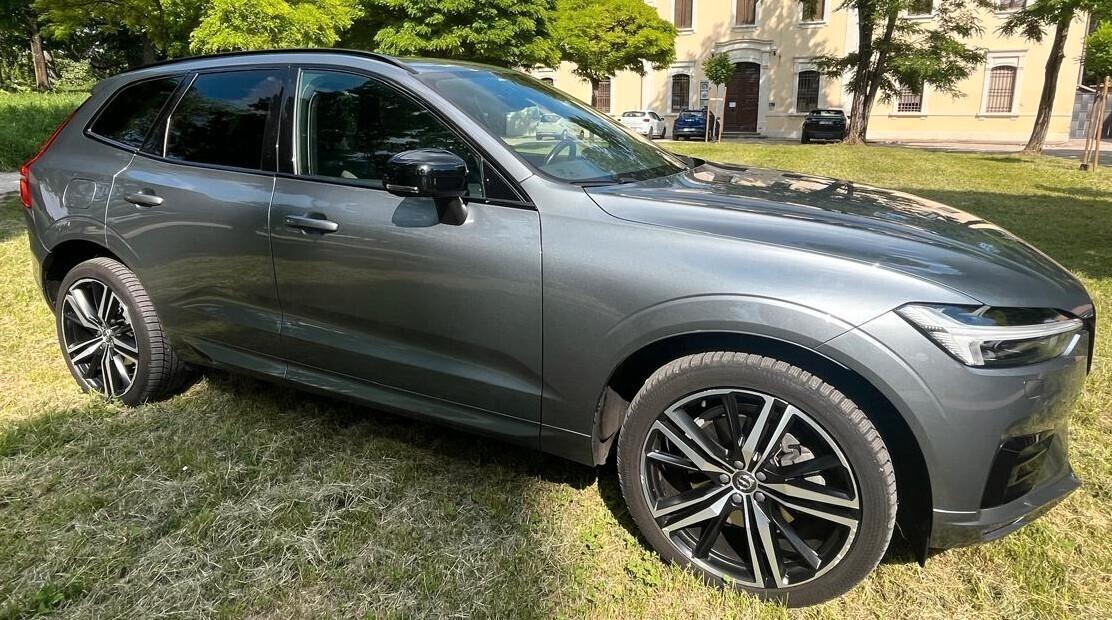 Volvo XC 60 XC60 B4 (d) AWD Geartronic R-design