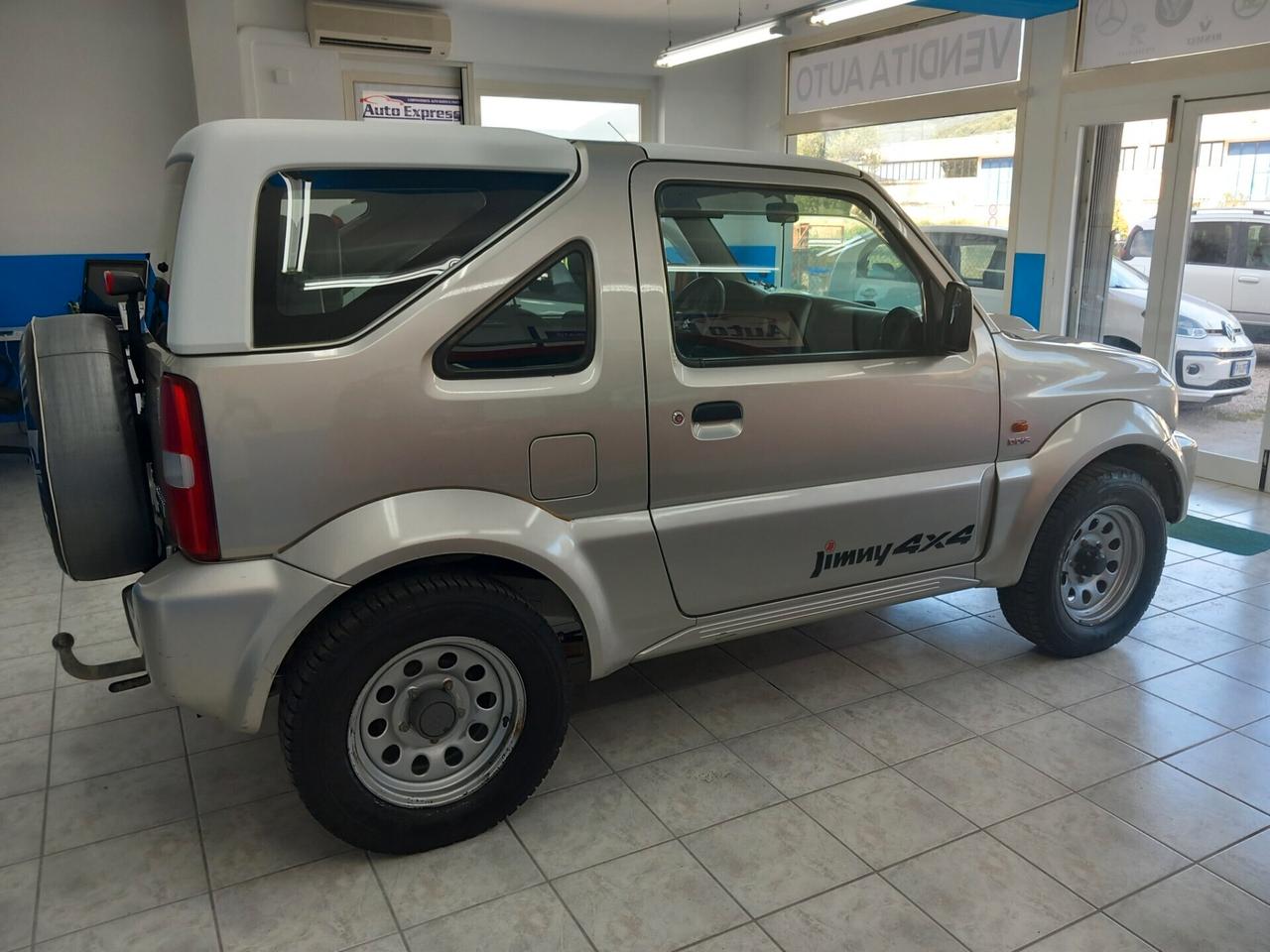 Suzuki Jimny 1.5 diesel cabrio anno 2005 km 230 mila