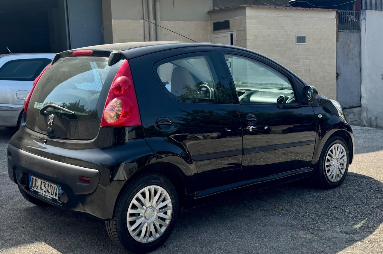 Peugeot 107 1.0 68CV 5p. Sweet Years
