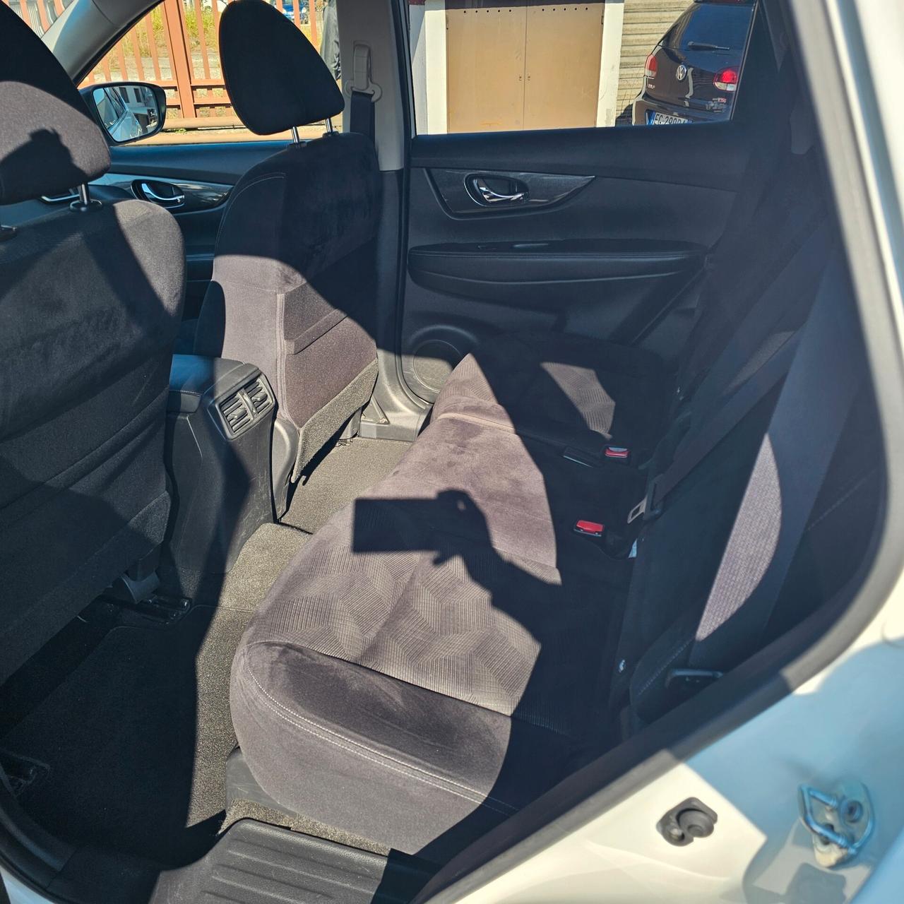 Nissan X-Trail 1.6 dCi 2WD Tekna