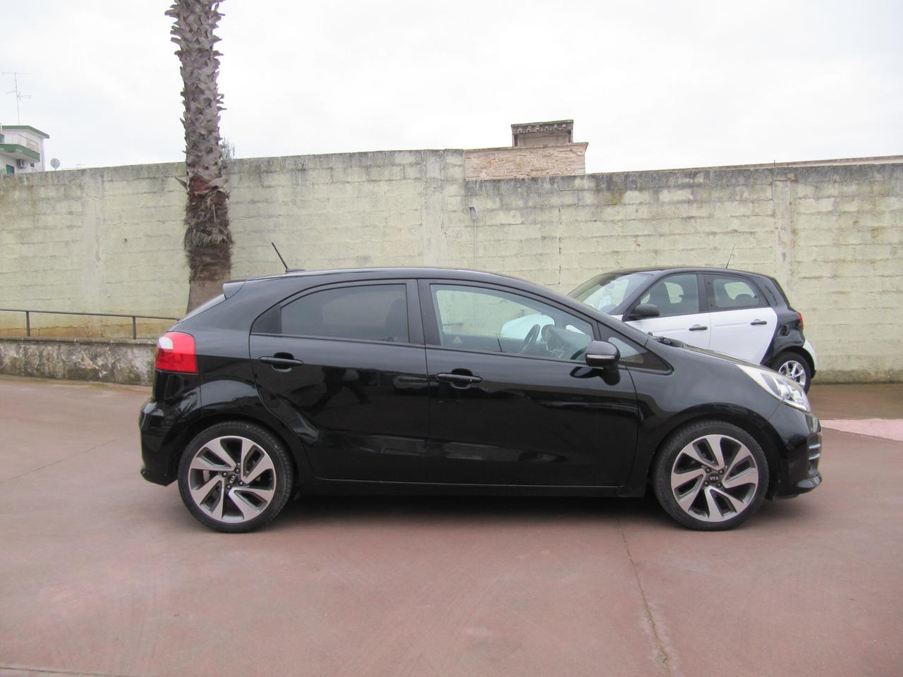 Kia Rio 1.1 CRDi 5p. Cool - 2015