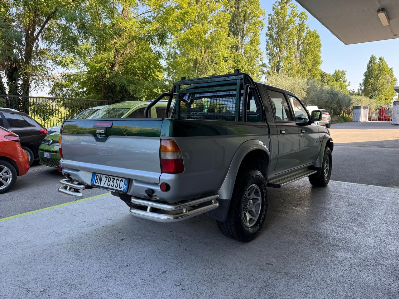 Mitsubishi L200 2.5TDI 4WD DC GLS GARANZIA 24 MESI