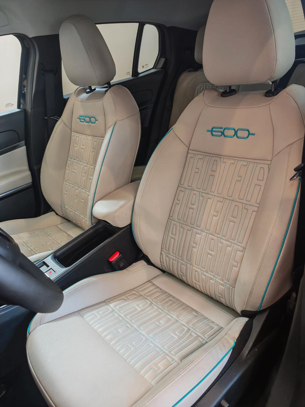 Fiat 600 Hybrid 100 CV DCT MHEV La Prima