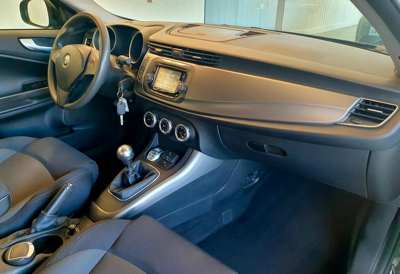 Alfa Romeo Giulietta 1.4 Turbo BENZ. - 2014 - KM. 119.000