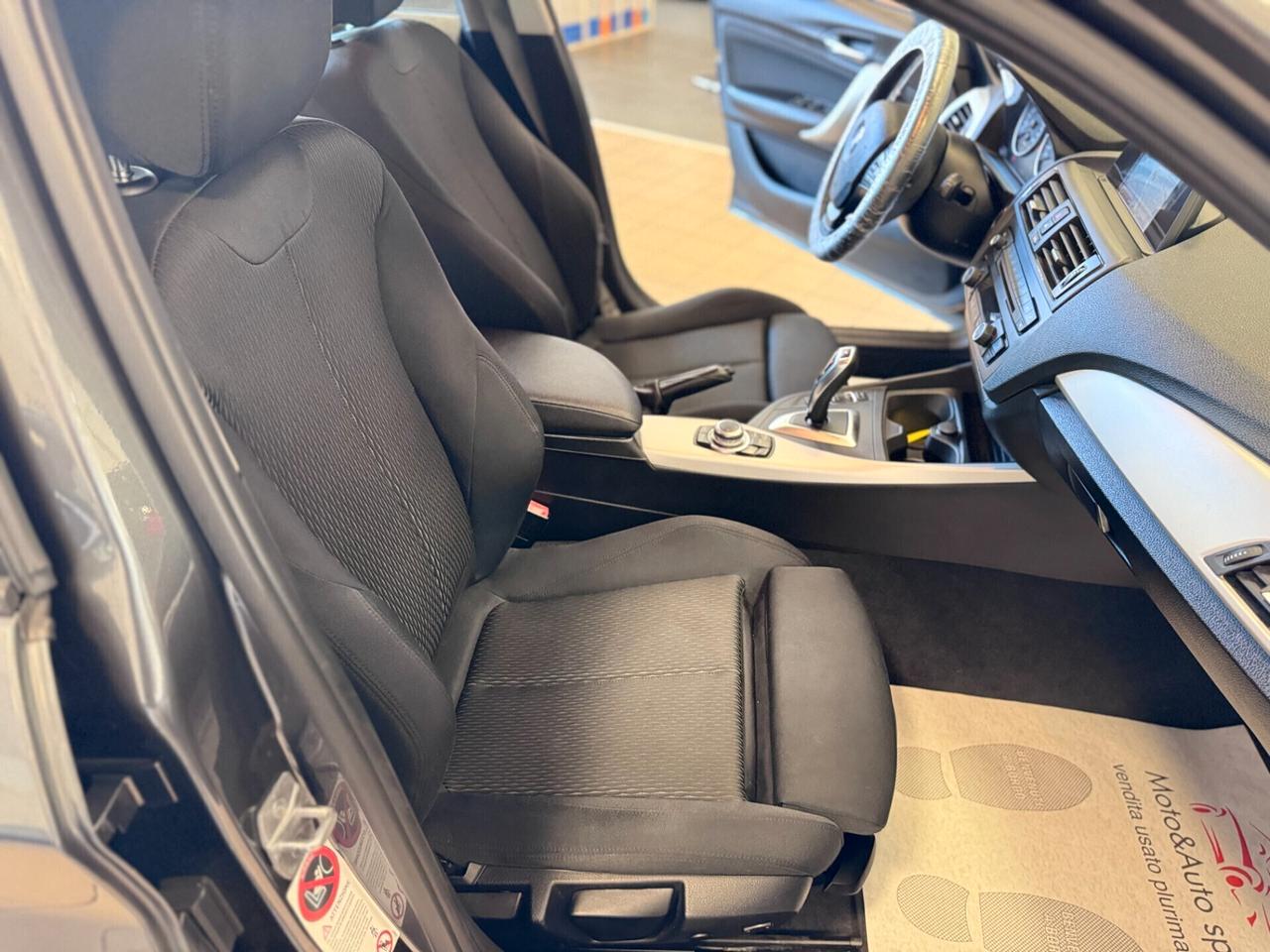 Bmw 118 118d 5p. Unique